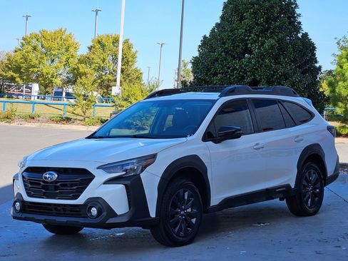 Used 2024 Subaru Outback Onyx Edition XT image 3