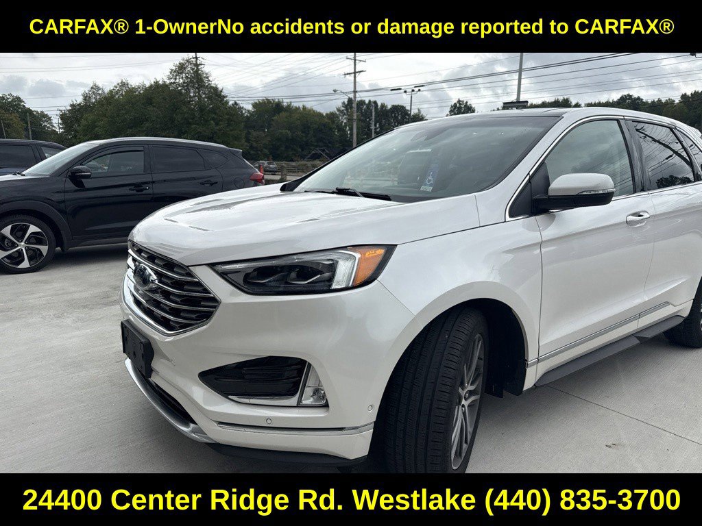 Used 2019 Ford Edge Titanium w/ Equipment Group 301A AWD/4WD image 2