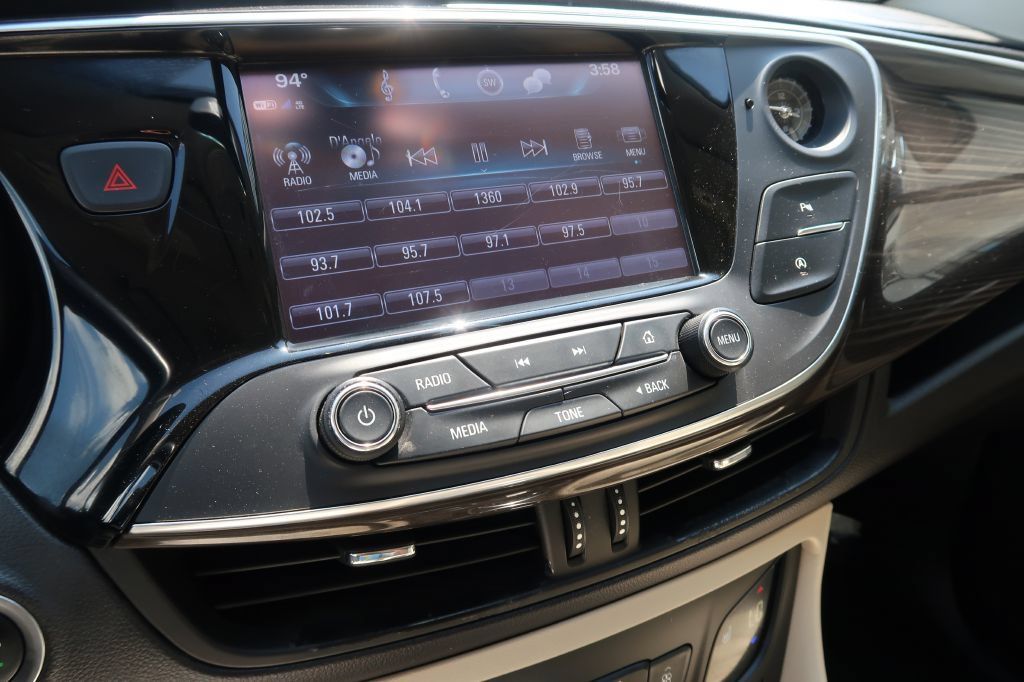 Used 2020 Buick Envision Preferred FWD image 13