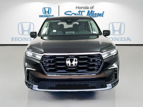 Certified 2025 Honda Pilot EX-L image 2