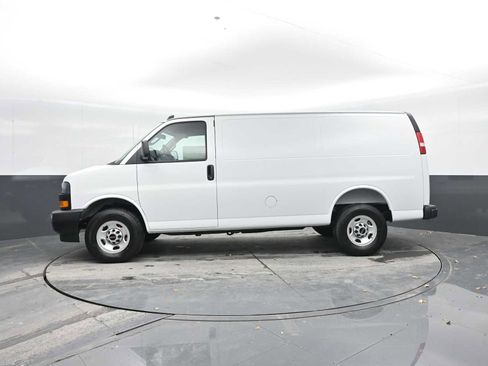 New 2025 GMC Savana 2500 w/ Driver Convenience Package image 4