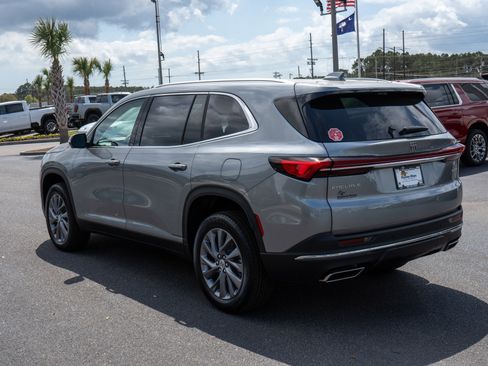 New 2026 Buick Enclave Preferred w/ Power Package FWD image 5