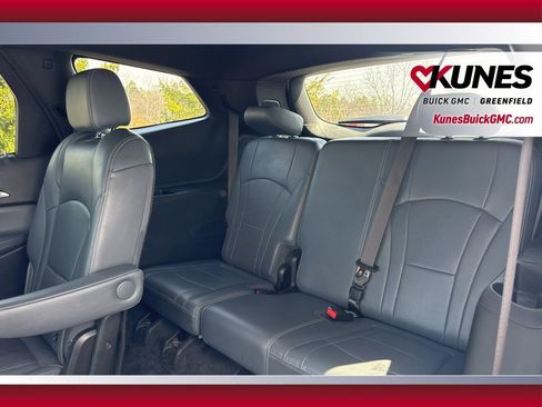 Used 2022 Buick Enclave Premium AWD/4WD image 35