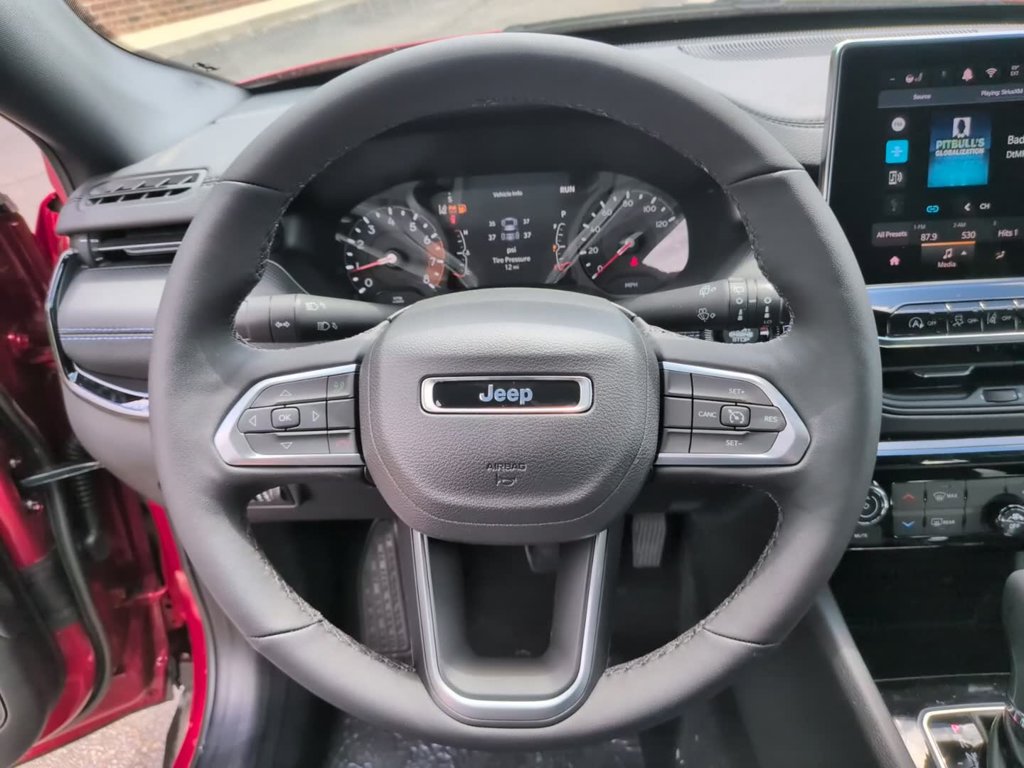 New 2026 Jeep Compass Latitude AWD/4WD image 23