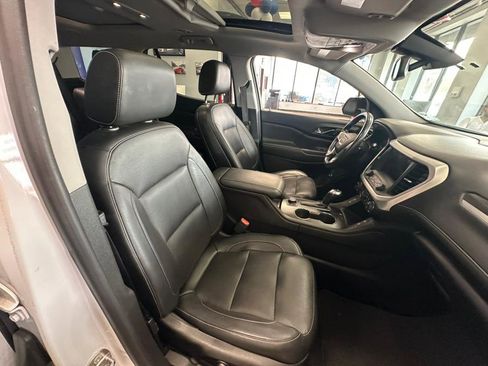 Used 2018 GMC Acadia SLT image 41