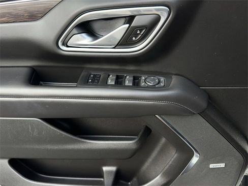 Used 2022 Chevrolet Tahoe Z71 w/ Z71 Off-Road Package image 25