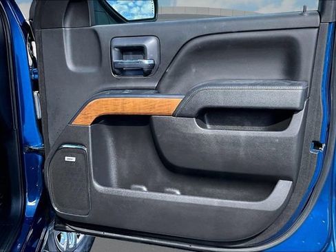 Used 2018 Chevrolet Silverado 2500 LTZ w/ LTZ Plus Package image 21