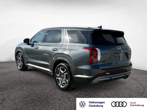 Used 2023 Hyundai Palisade SEL w/ Premium Package image 3