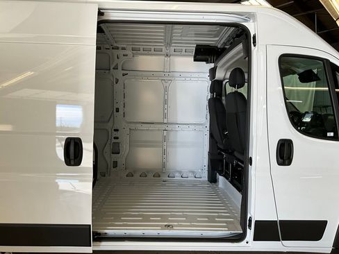 New 2026 RAM ProMaster 2500 w/ Convenience Group image 2