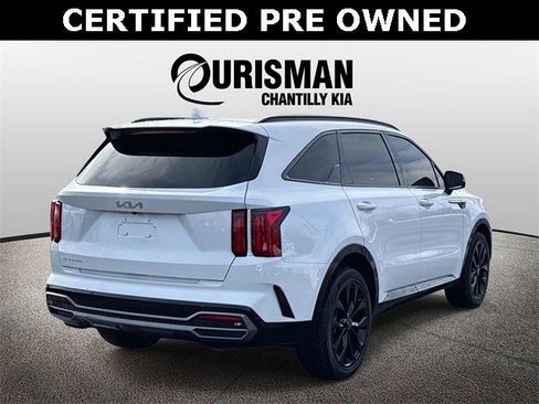 Used 2023 Kia Sorento SX image 2