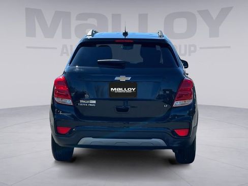 Used 2019 Chevrolet Trax LT w/ LT Convenience Package image 4