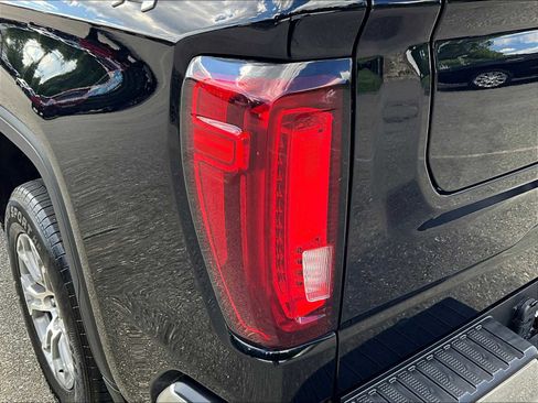 Used 2024 GMC Sierra 1500 SLT image 72