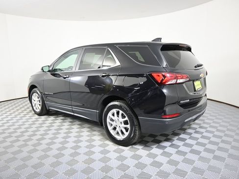 Used 2023 Chevrolet Equinox LT image 4