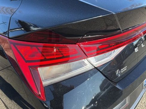 Certified 2025 Hyundai Elantra SEL w/ Cargo Package image 33