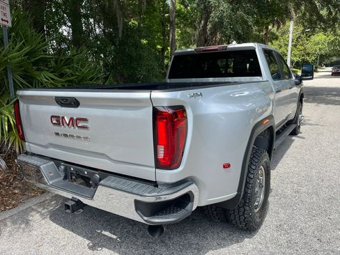 Used 2021 GMC Sierra 3500 4x4 Crew Cab w/ Gooseneck/5TH Wheel Package image 4