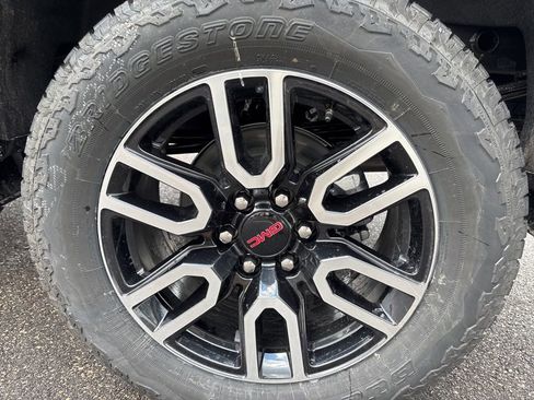 New 2026 GMC Sierra 1500 AT4 w/ AT4 Premium Package image 11