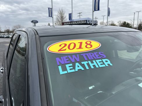 Used 2018 RAM 1500 Laramie AWD/4WD image 26
