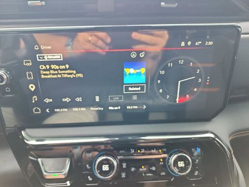 Certified 2024 GMC Sierra 1500 AT4 w/ Technology Package AWD/4WD image 18