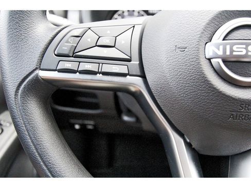 Used 2024 Nissan Kicks SV image 15