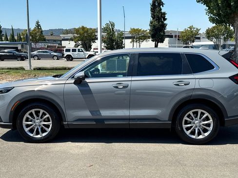 Used 2023 Honda CR-V EX-L image 7