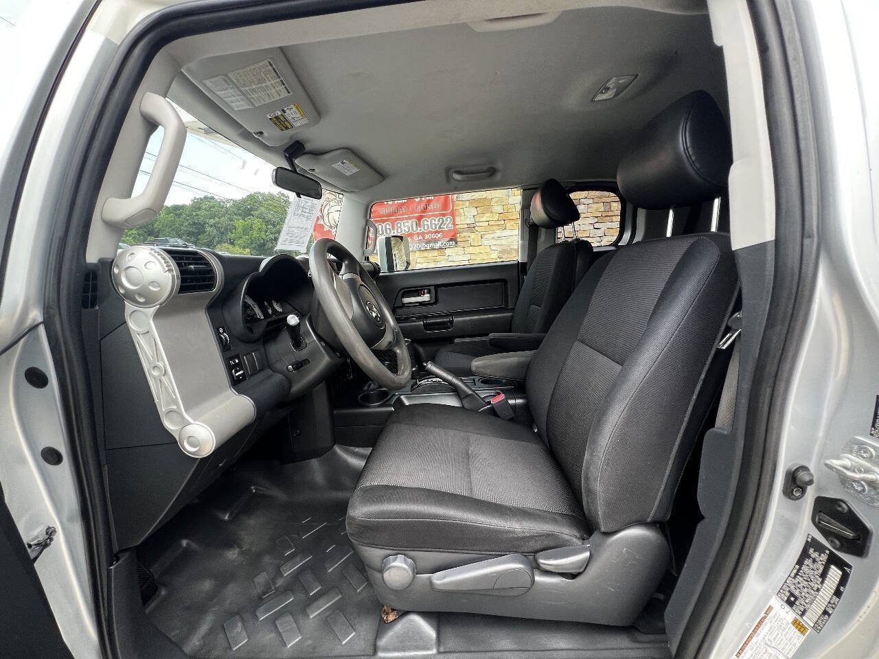 Used 2007 Toyota FJ Cruiser 4WD image 17