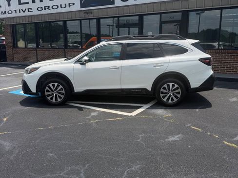 Used 2020 Subaru Outback Premium w/ Popular Package #1 AWD/4WD image 8