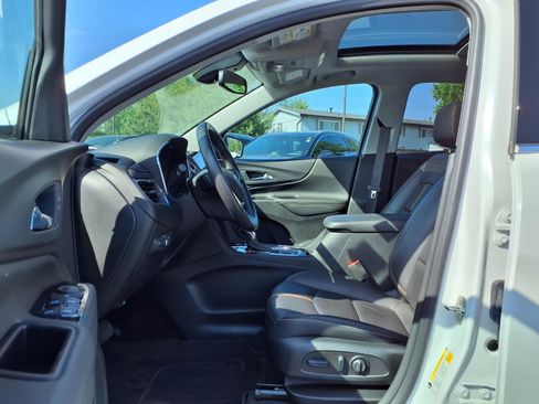 Used 2022 Chevrolet Equinox Premier image 23