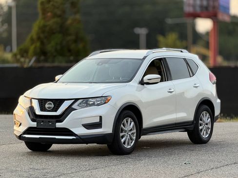 Used 2019 Nissan Rogue SV FWD image 6