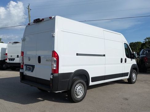New 2026 RAM ProMaster 2500 w/ Premium Convenience Group FWD image 4