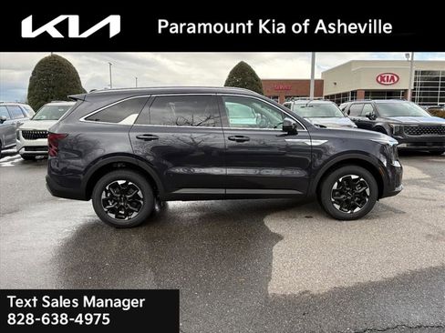 New 2026 Kia Sorento S image 6
