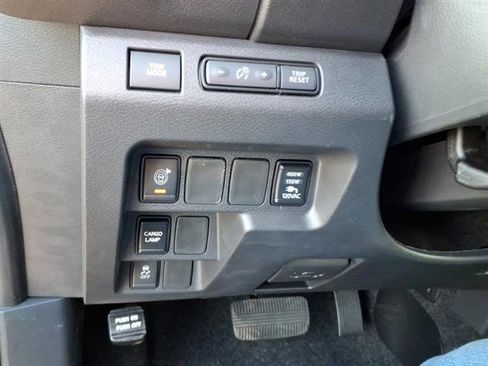 New 2026 Nissan Frontier SV w/ SV Convenience Package image 19