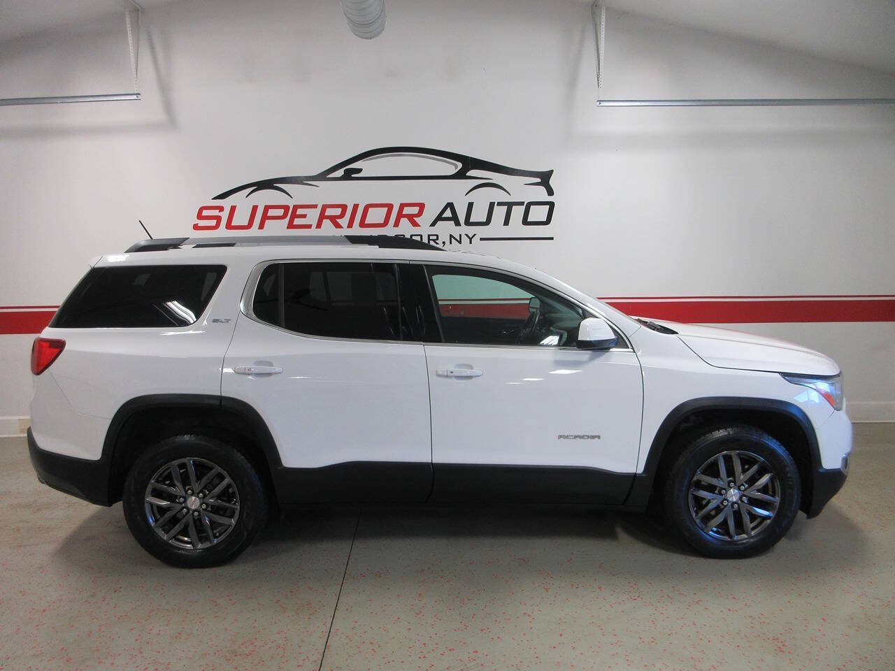 Used 2019 GMC Acadia SLT AWD/4WD image 5