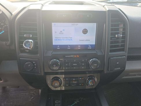 Used 2020 Ford F150 XL w/ Equipment Group 101A Mid AWD/4WD image 4