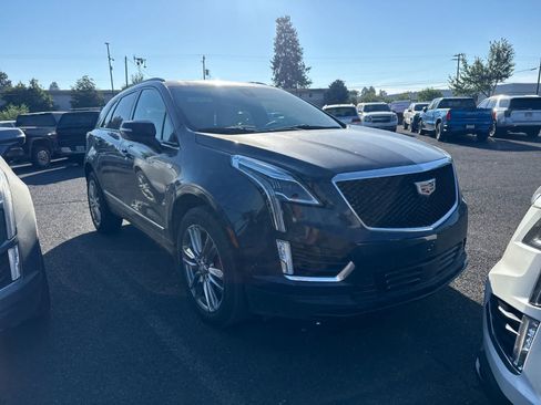 Used 2025 Cadillac XT5 Sportv w/ Technology Package AWD/4WD image 3