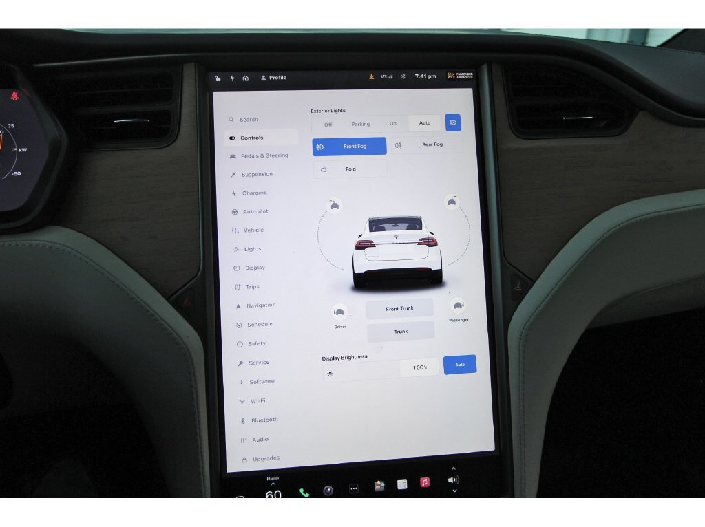 Used 2020 Tesla Model X Long Range AWD/4WD image 25