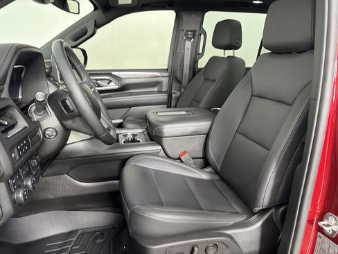 Used 2023 Chevrolet Tahoe Z71 w/ Off-Road Capability Package image 11