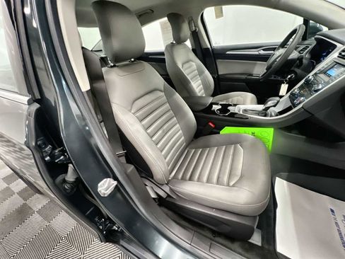 Used 2015 Ford Fusion S image 24