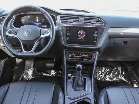 Used 2024 Volkswagen Tiguan Wolfsburg Edition image 13