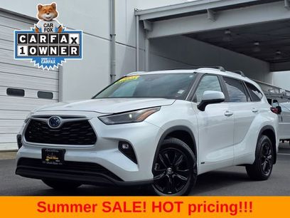 Used 2023 Toyota Highlander XLE