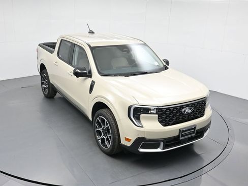 New 2025 Ford Maverick Lariat w/ 4K Tow Package image 36