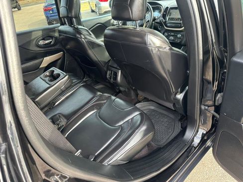 Used 2017 Jeep Cherokee Latitude w/ Comfort/Convenience Group image 15