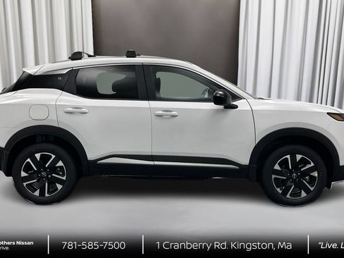 New 2026 Nissan Kicks SV w/ Cold Weather Package AWD/4WD image 4