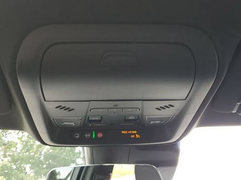 Certified 2023 Cadillac XT4 Sport w/ Sun And Sound Package AWD/4WD image 38