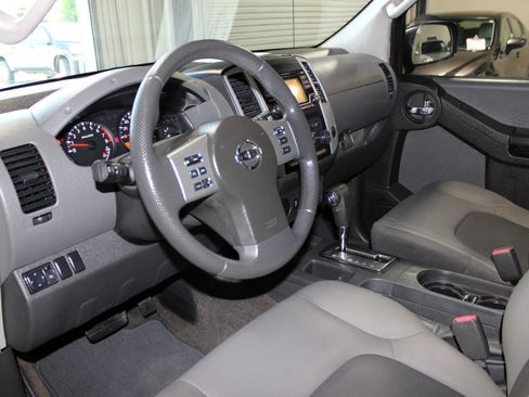 Used 2015 Nissan Xterra S w/ Value Package RWD image 19
