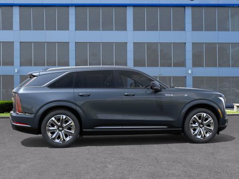 New 2026 Cadillac Escalade IQ Luxury 1 w/ LPO, Radiant Package image 5