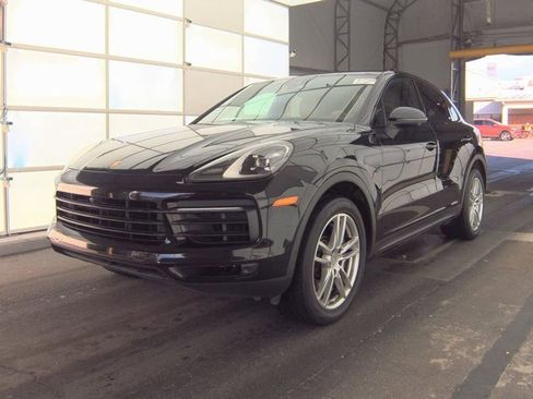 Used 2021 Porsche Cayenne Coupe image 1