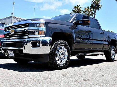 Used 2015 Chevrolet Silverado 2500 LT w/ LT Convenience Package AWD/4WD image 1