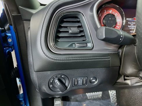 Used 2023 Dodge Challenger SRT Hellcat RWD image 13