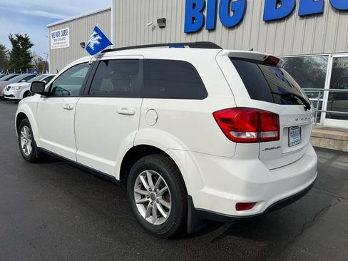 Used 2017 Dodge Journey SXT w/ Premium Group image 3