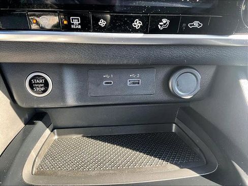 Certified 2023 Nissan Rogue SV image 25